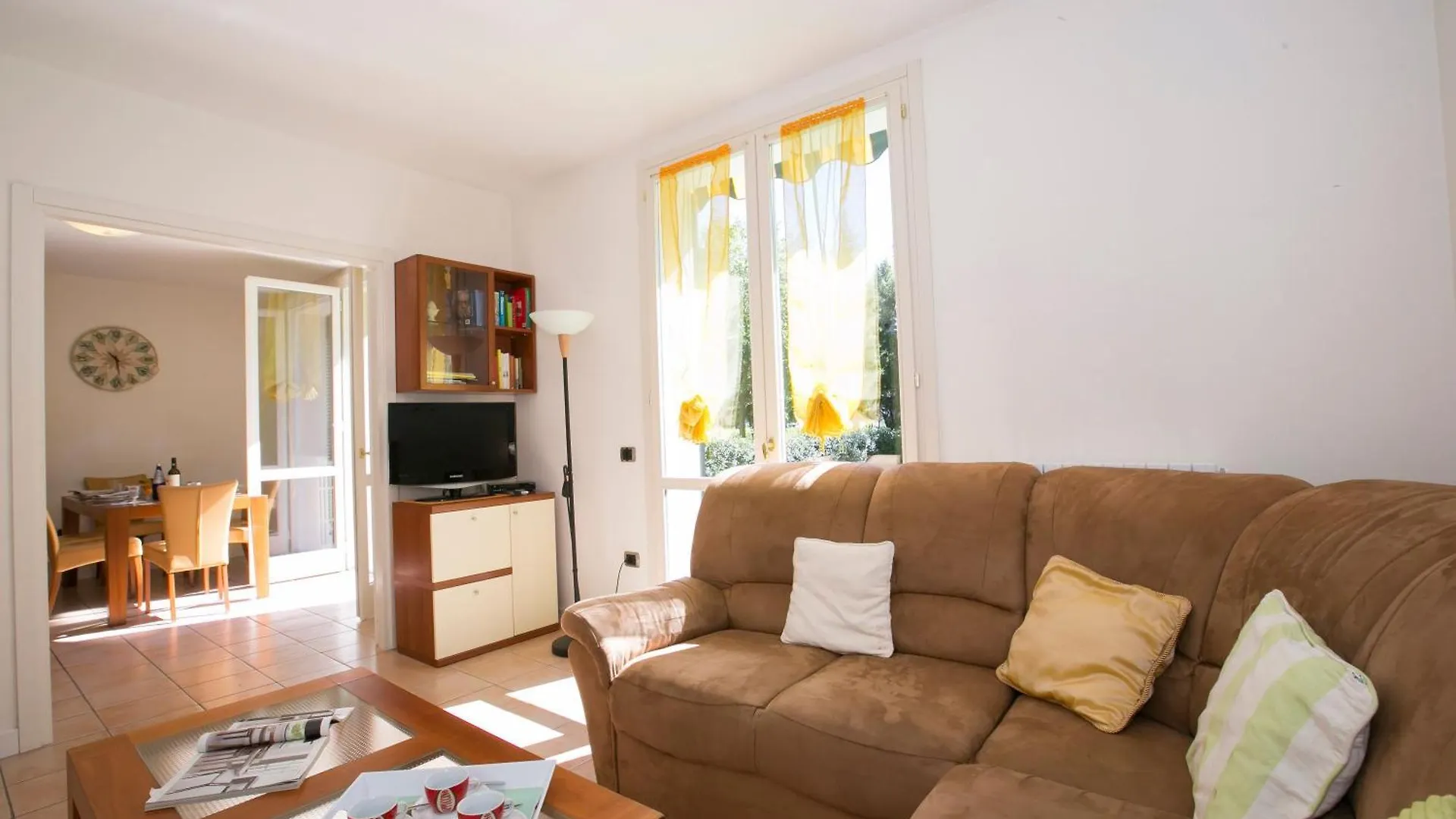 פורלצה Villa Apartments - Porto Letizia