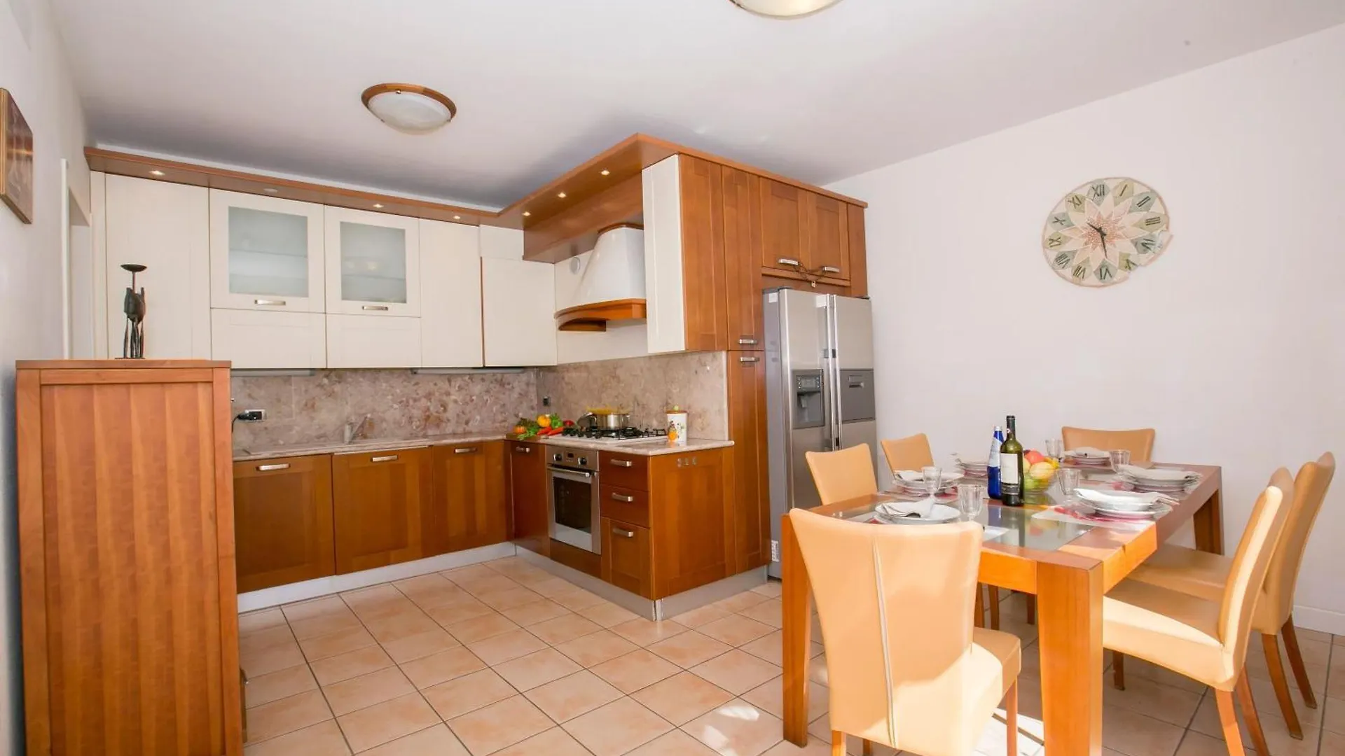 פורלצה Villa Apartments - Porto Letizia