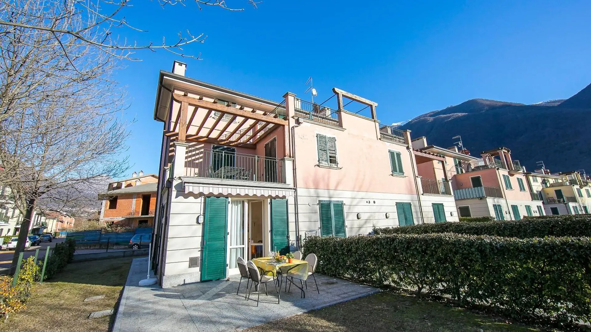 פורלצה Villa Apartments - Porto Letizia איטליה